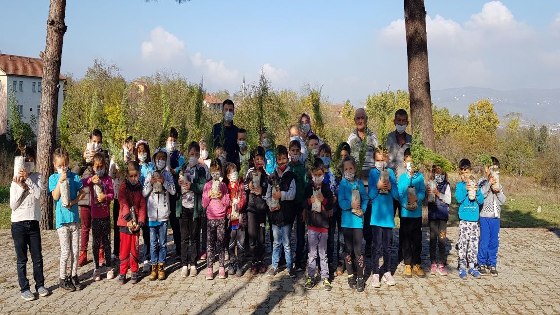 Her Çocuk Bir Fidan